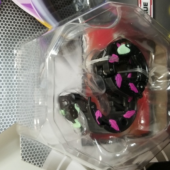 Bakugan Evolutions Platinum Series Darkus Montrapod True Metal -NEW Boxed - Picture 3 of 5